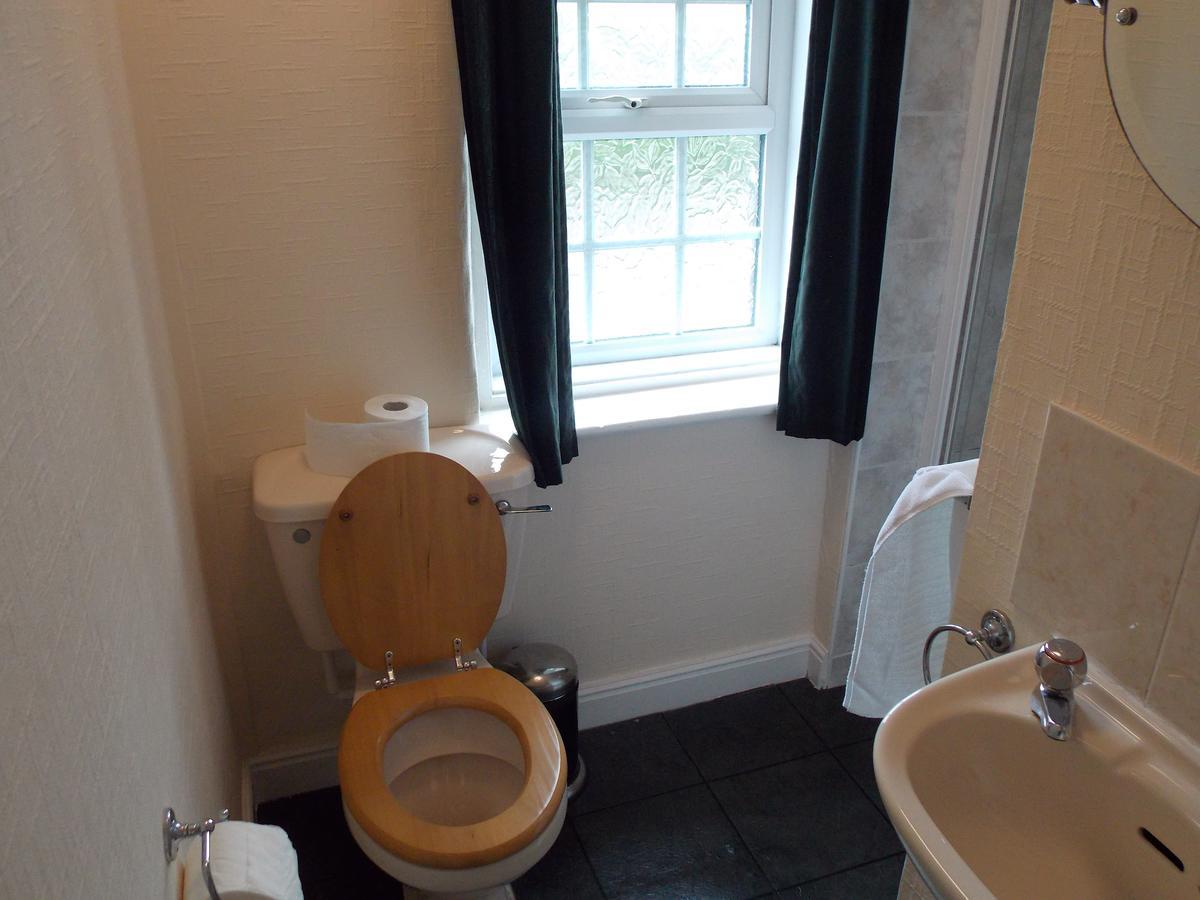 Cross Keys Hotel Canonbie Екстериор снимка