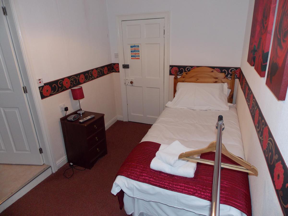 Cross Keys Hotel Canonbie Екстериор снимка