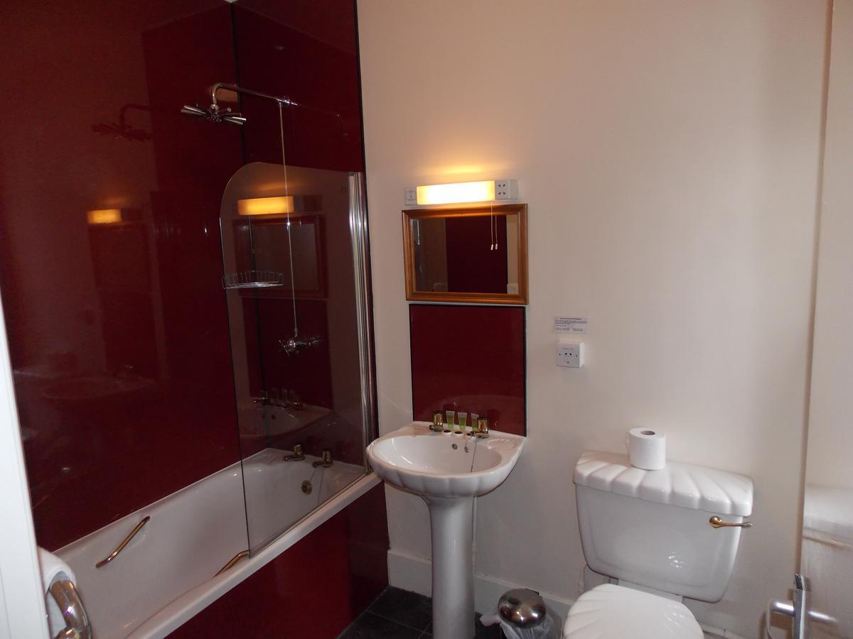 Cross Keys Hotel Canonbie Екстериор снимка
