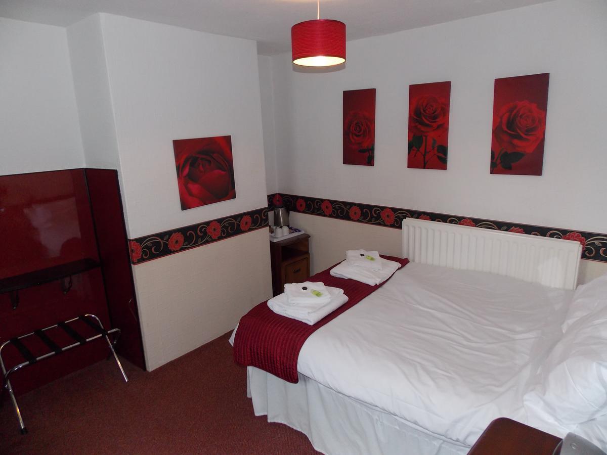 Cross Keys Hotel Canonbie Екстериор снимка