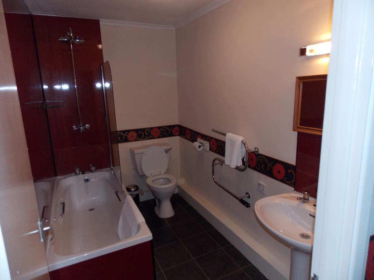 Cross Keys Hotel Canonbie Екстериор снимка