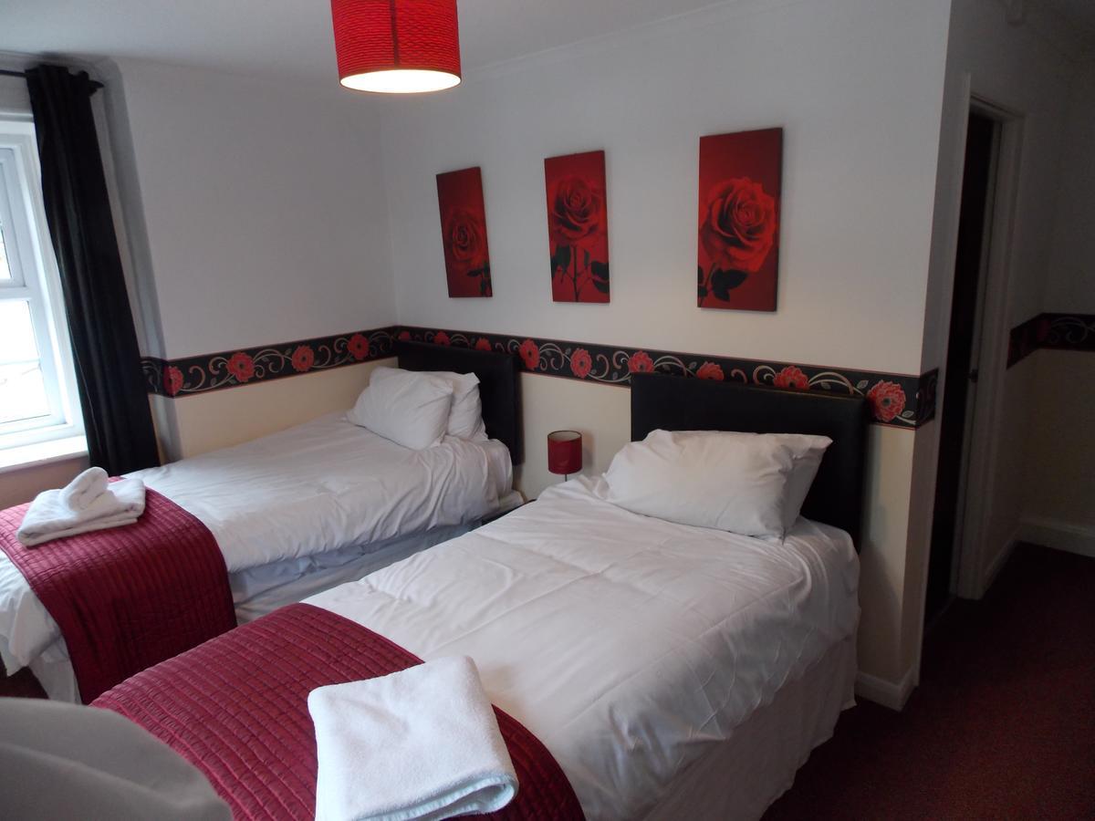 Cross Keys Hotel Canonbie Екстериор снимка