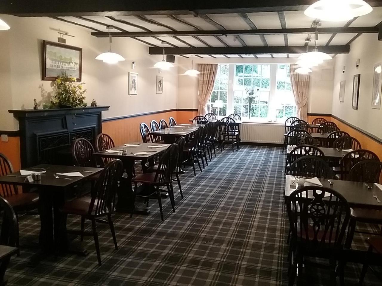 Cross Keys Hotel Canonbie Екстериор снимка